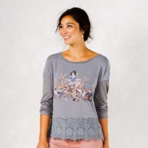 DISNEY Snow White by Lauren Conrad Graphic Top L - Picture 2 of 6